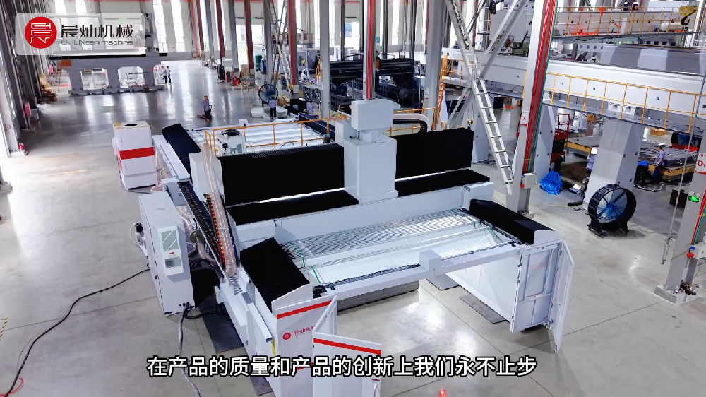 多臺超大型五軸龍門加工中心齊上線，火熱安裝中~